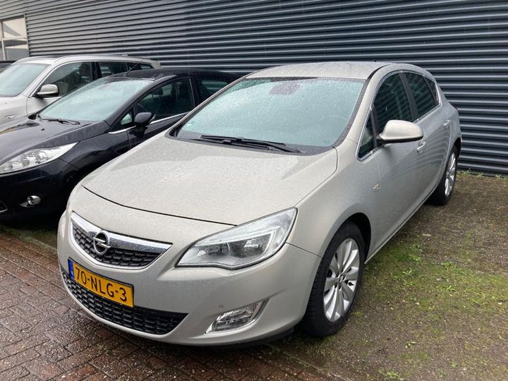 OPEL ASTRA 2010 w0lpe6ec4ag126732