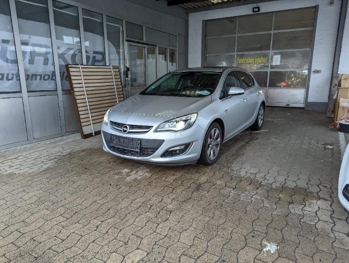 OPEL ASTRA HATCHBACK 2014 w0lpe6en4fg007393