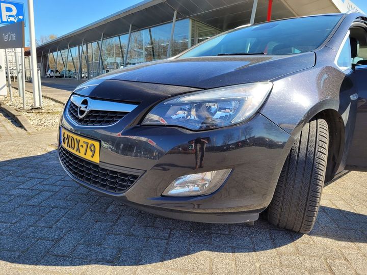 OPEL ASTRA SPORTS TOURER 2013 w0lpe8ef1b8083744