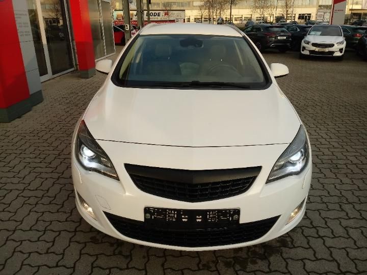 OPEL ASTRA ESTATE 2011 w0lpe8en3c8009668