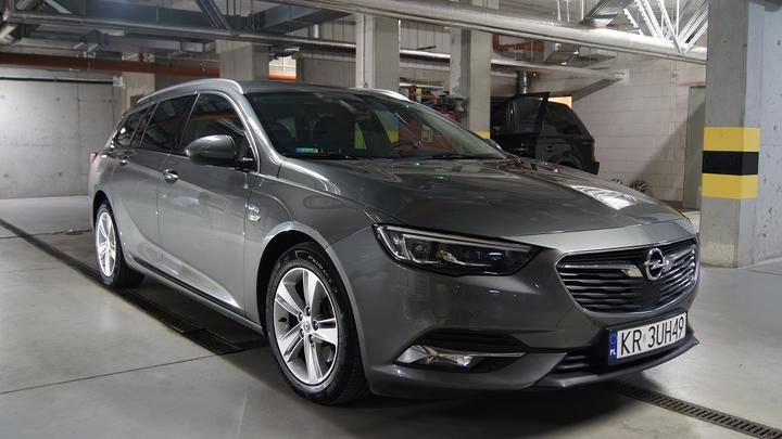 OPEL INSIGNIA ESTATE 2018 w0vzt8ef1j1107523