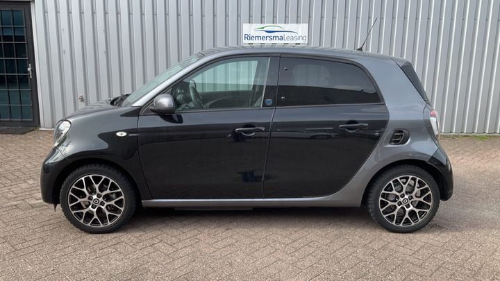 SMART FORFOUR 2020 w1a4530911y248120