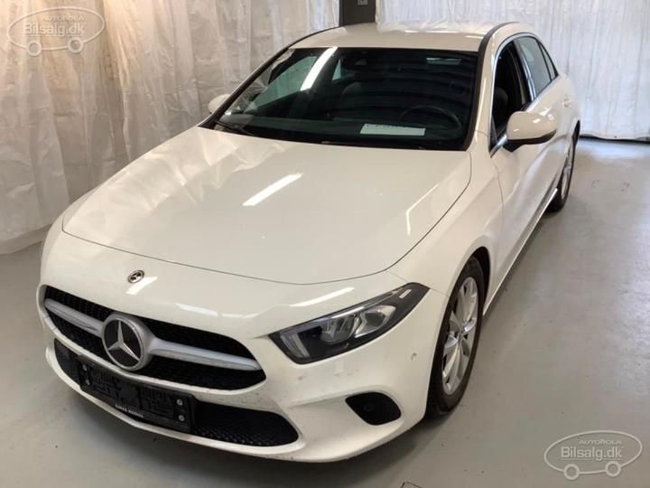 MERCEDES-BENZ A-CLASS HATCHBACK 2020 w1k1770121v055917