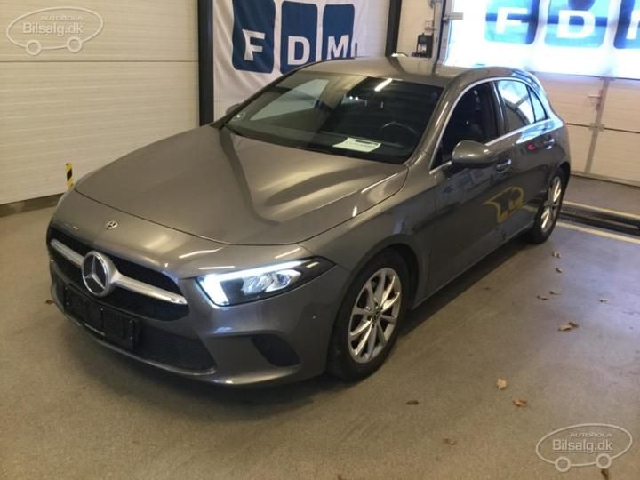 MERCEDES-BENZ A-CLASS HATCHBACK 2020 w1k1770121v056918