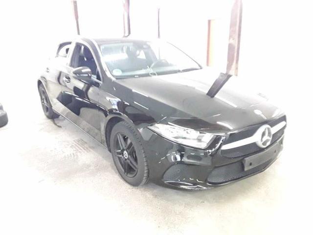 MERCEDES-BENZ A 180 2019 w1k1770841n149339