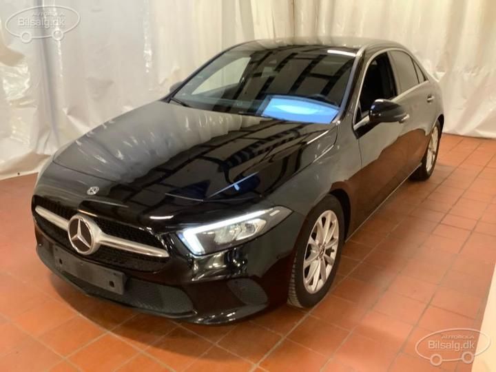 MERCEDES-BENZ A-CLASS SALOON 2019 w1k1771871j181592