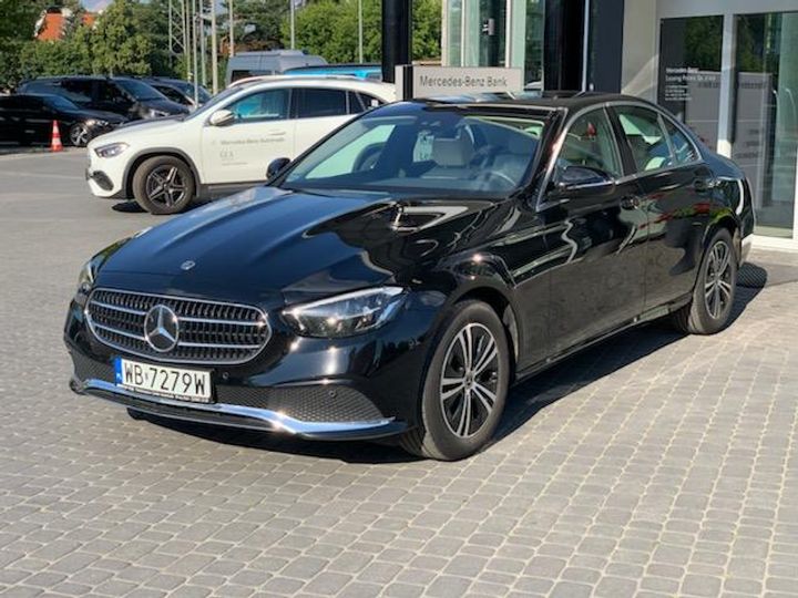 MERCEDES-BENZ E-CLASS SALOON 2021 w1k2130041b003135