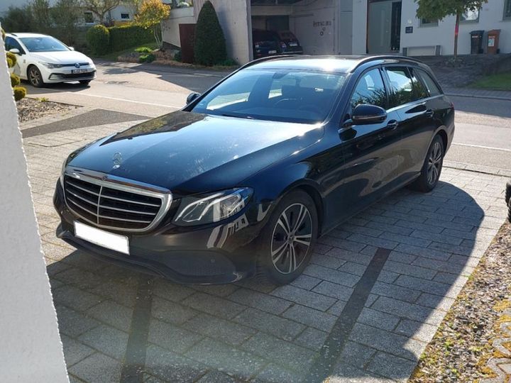 MERCEDES-BENZ E 220D 2020 w1k2132041a851673