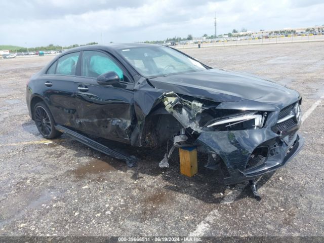 MERCEDES-BENZ A-CLASS 2022 w1k3g4eb0nj349869