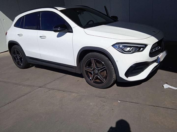 MERCEDES-BENZ GLA 2021 w1n2477121j283918