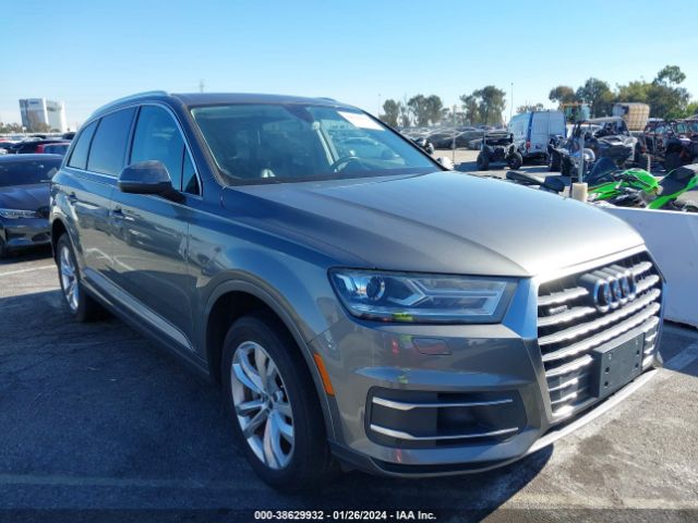 AUDI Q7 2017 wa1aaaf71hd003869