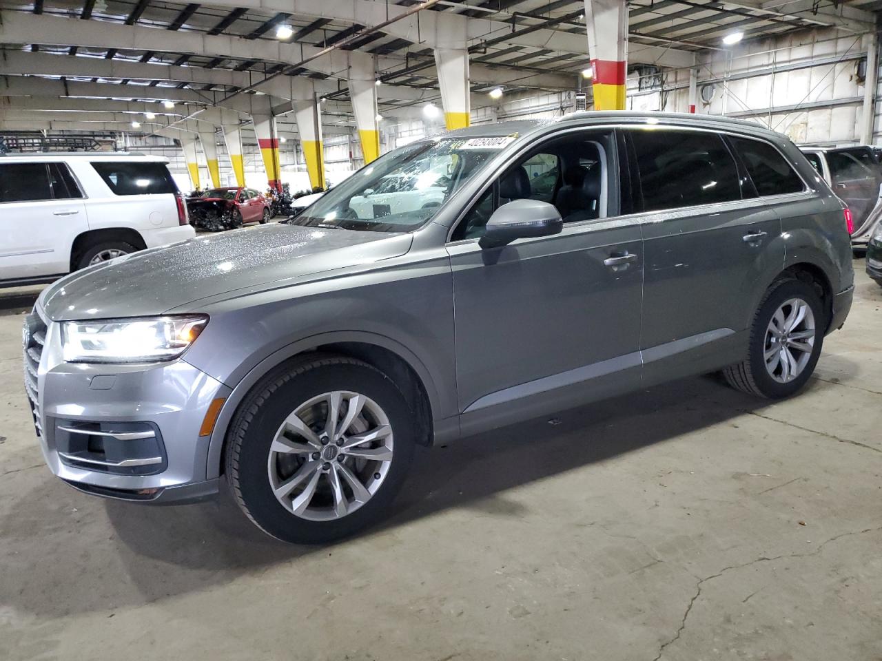 AUDI Q7 2017 wa1aaaf74hd000352