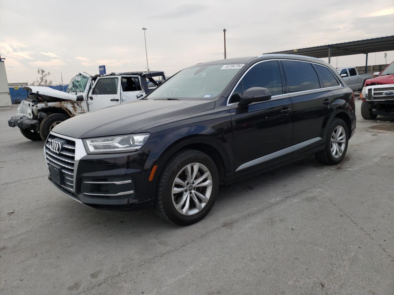 AUDI Q7 2017 wa1aaaf76hd003964