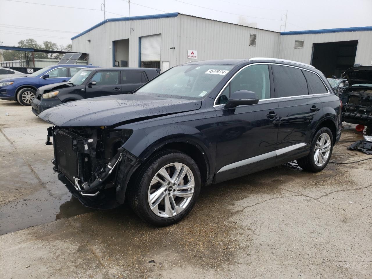 AUDI Q7 2017 wa1ahaf78jd009010