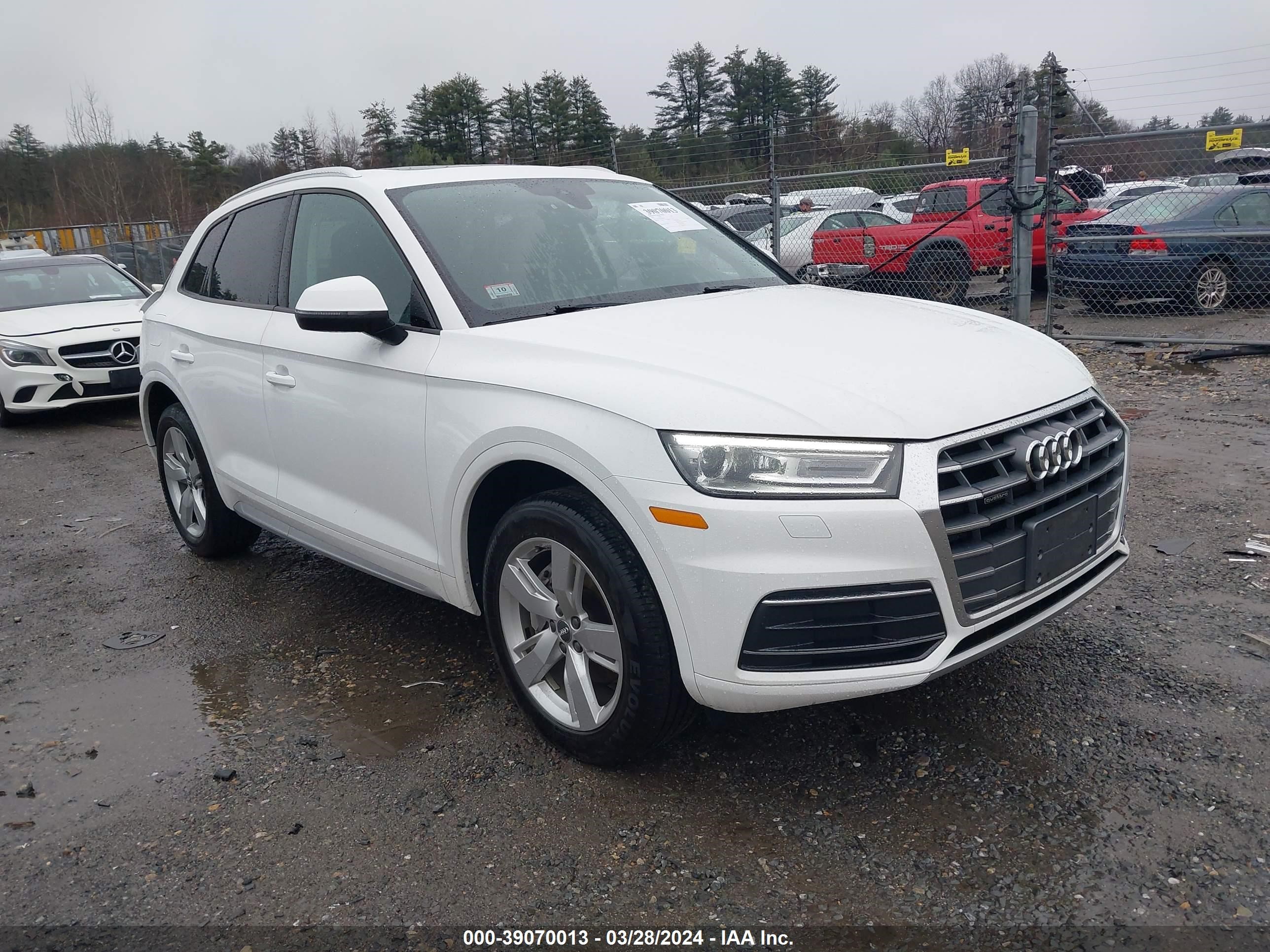 AUDI Q5 2018 wa1anafy2j2009193