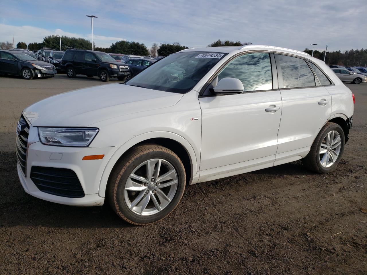 AUDI Q3 2018 wa1bccfsxjr018586