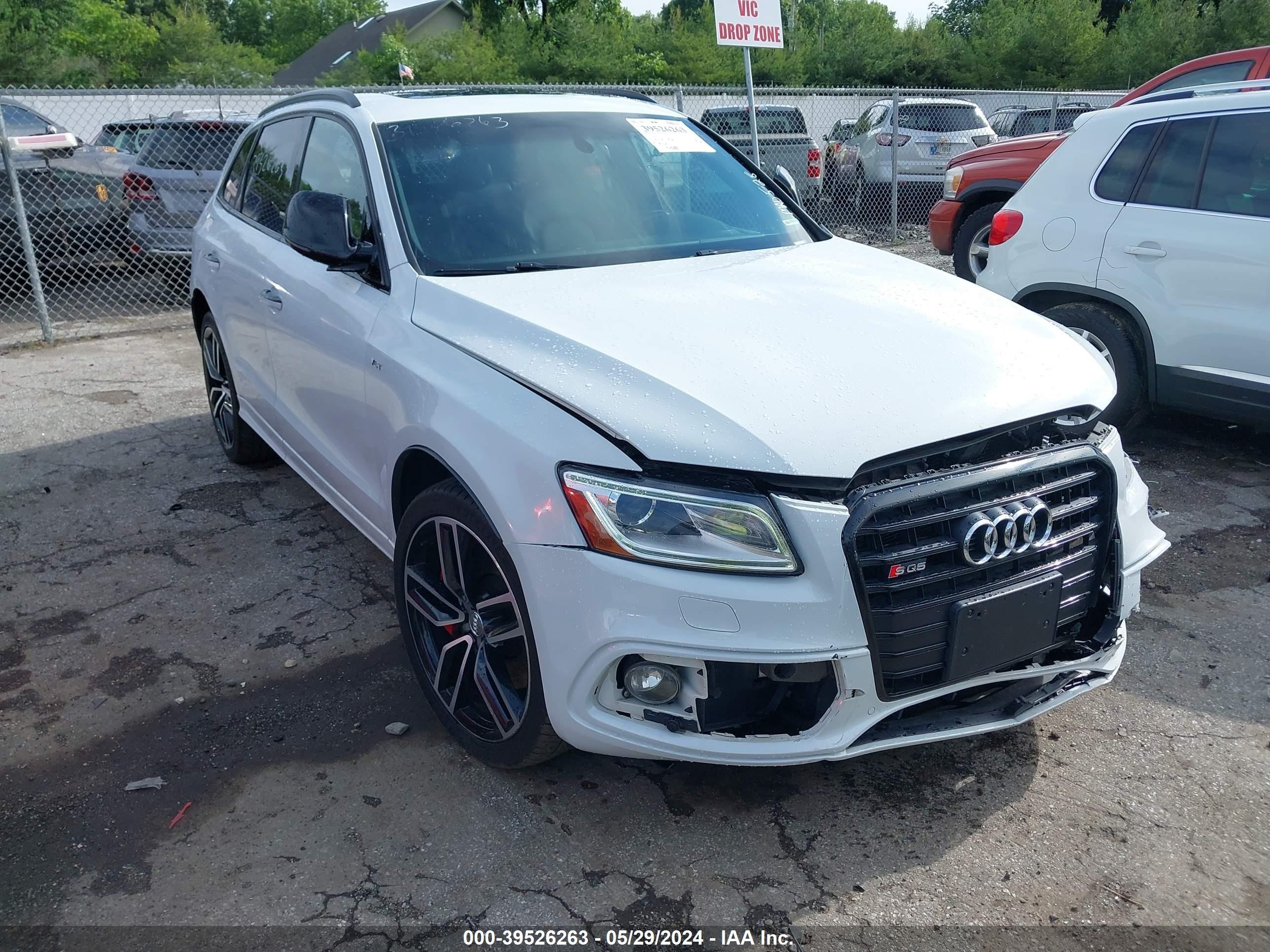 AUDI SQ5 2017 wa1ccafp8ha080257