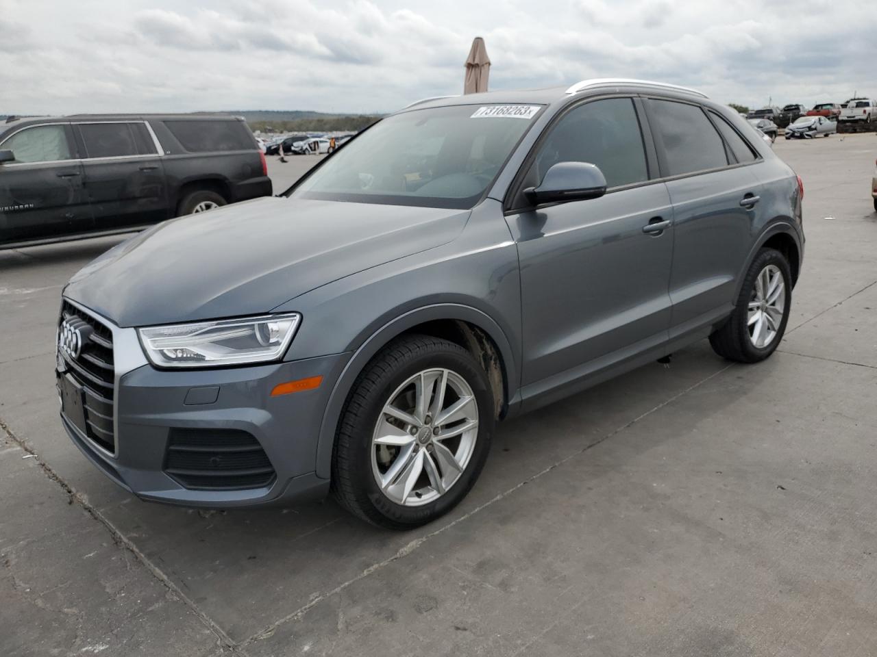 AUDI Q3 2017 wa1eccfs5hr004828