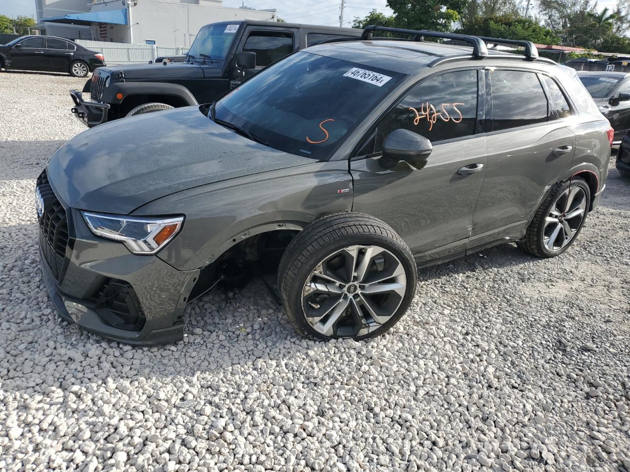 AUDI Q3 2021 wa1eecf30m1063121