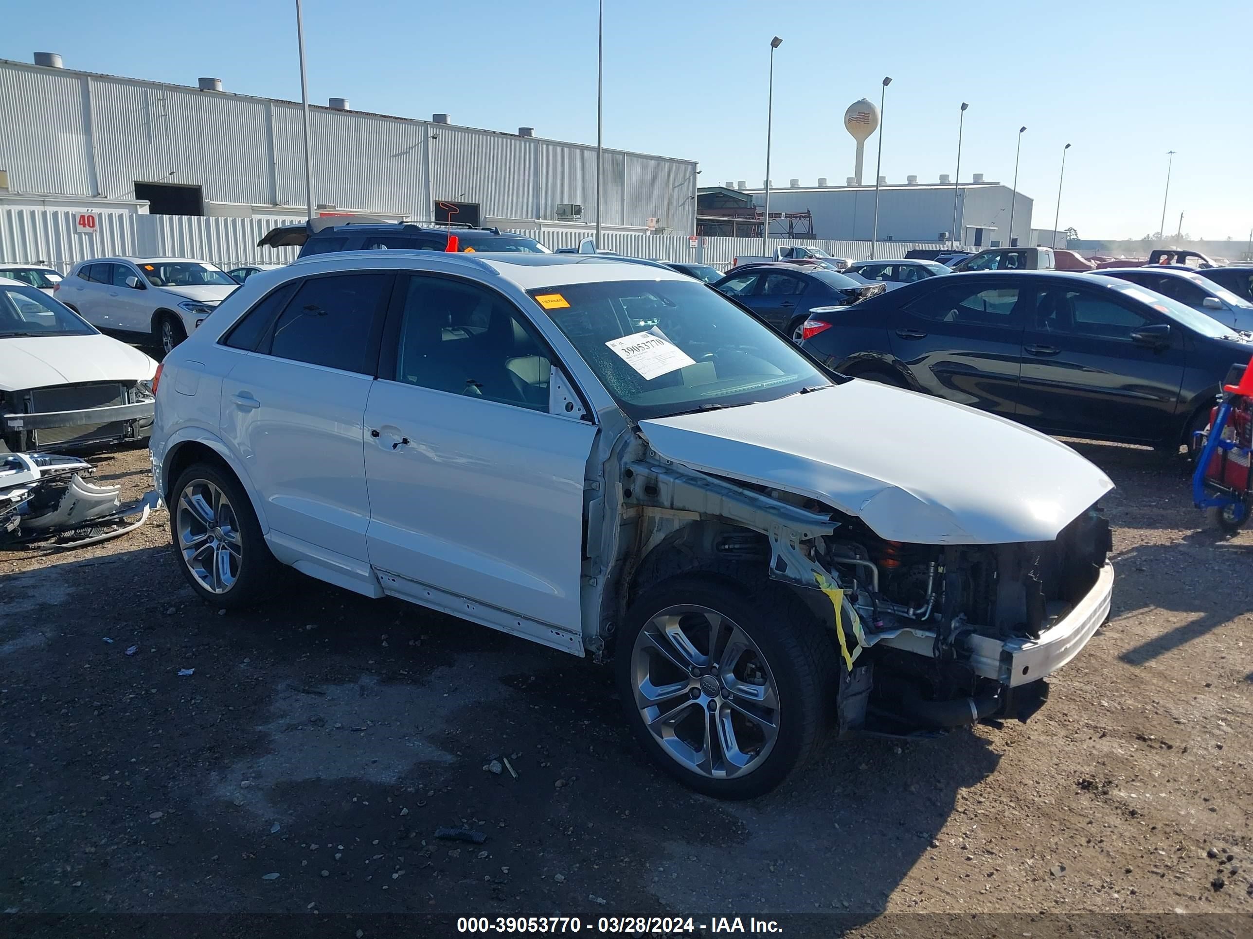 AUDI Q3 2016 wa1efcfs8gr015716