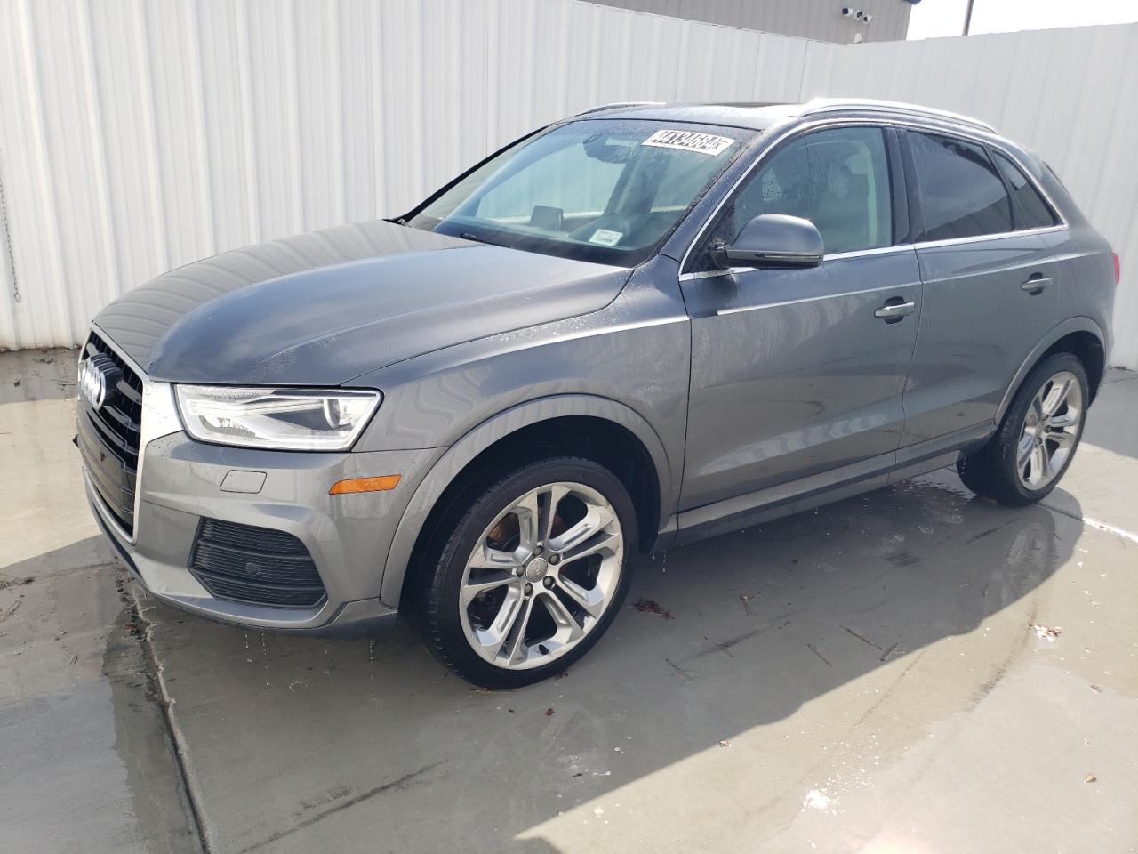 AUDI Q3 2017 wa1hccfs1hr010364