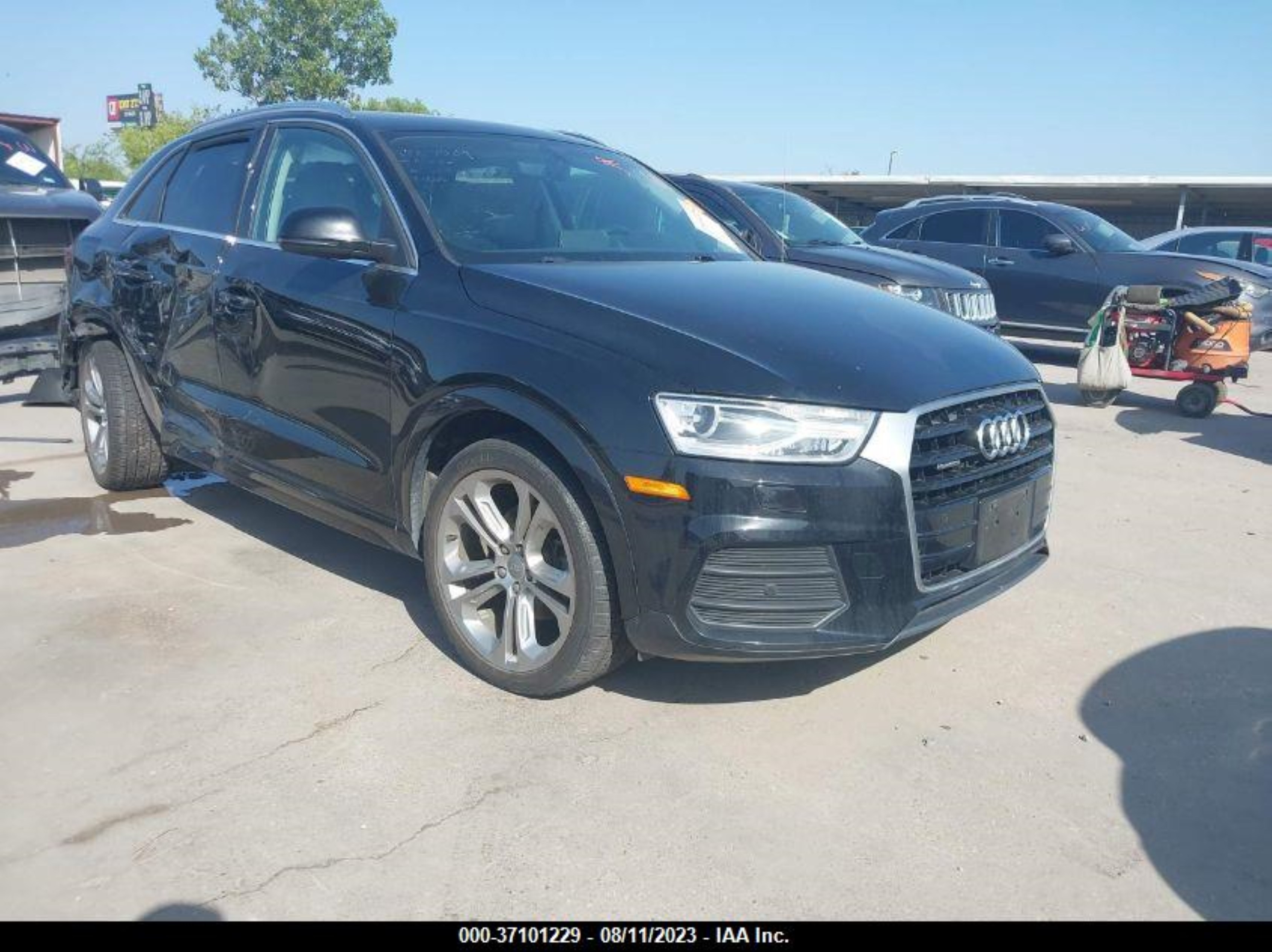 AUDI Q3 2017 wa1jccfs7hr008135