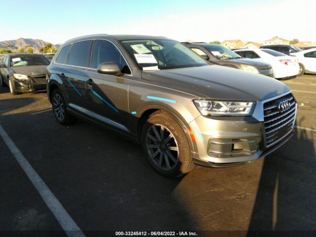 AUDI Q7 2017 wa1laaf70hd003998