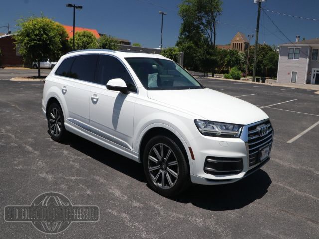 AUDI Q7 2017 wa1laaf70hd008716