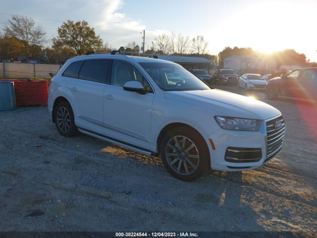 AUDI Q7 2019 wa1laaf71kd048388