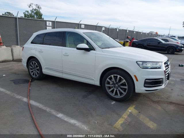 AUDI Q7 2019 wa1laaf75kd044862