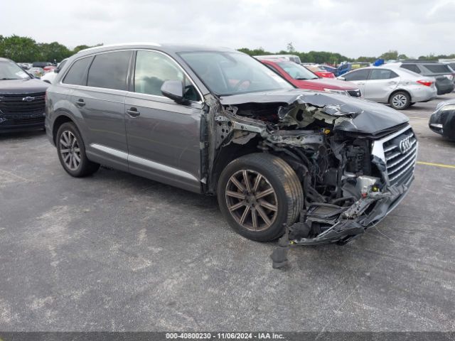 AUDI Q7 2019 wa1laaf76kd011739