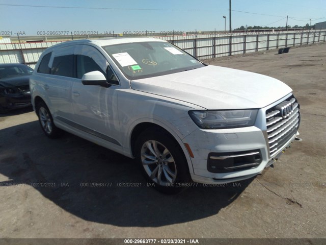 AUDI Q7 2019 wa1laaf76kd044966