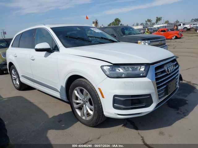 AUDI Q7 2019 wa1laaf77kd044331