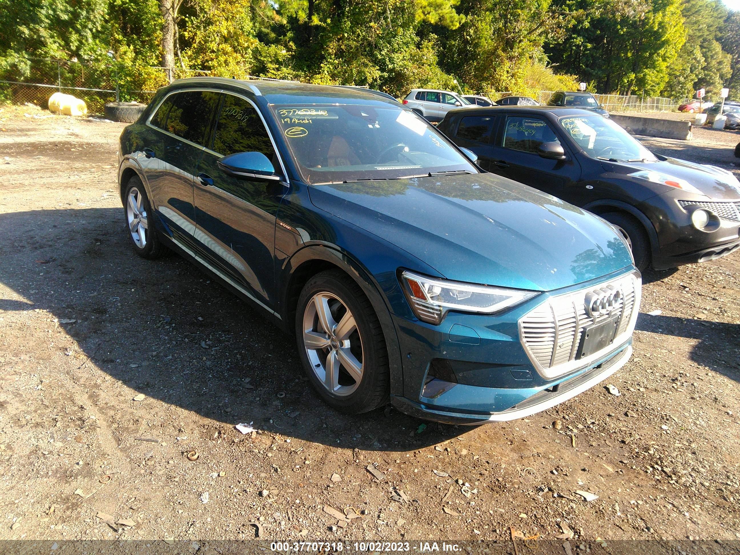 AUDI E-TRON 2019 wa1laage8kb020550