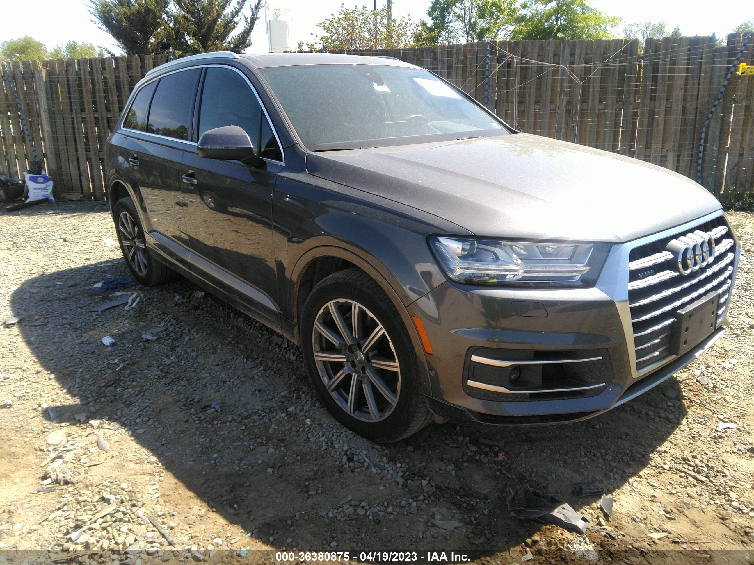 AUDI Q7 2019 wa1labf70kd043415