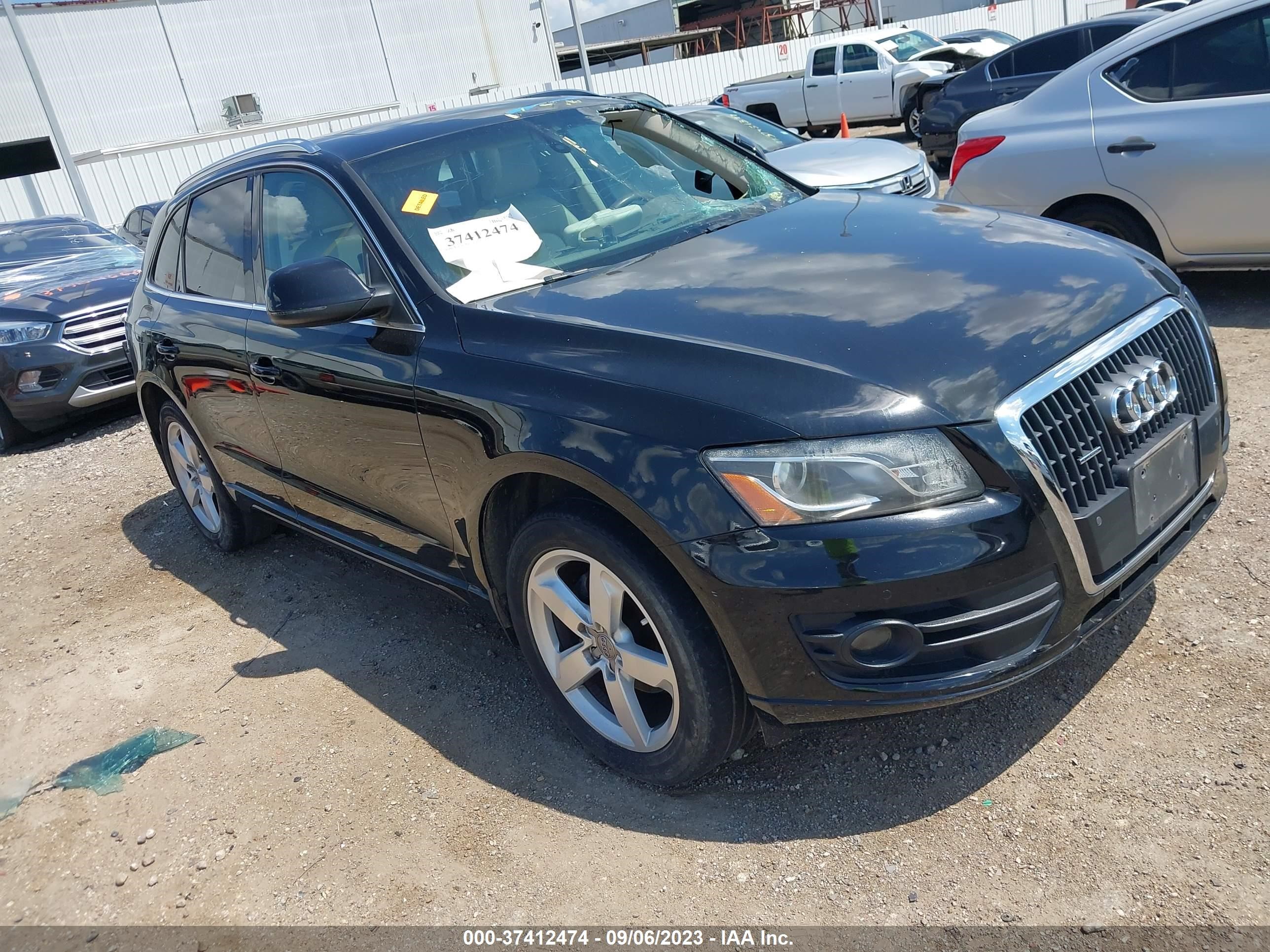 AUDI Q5 2011 wa1lfafp4ba011693