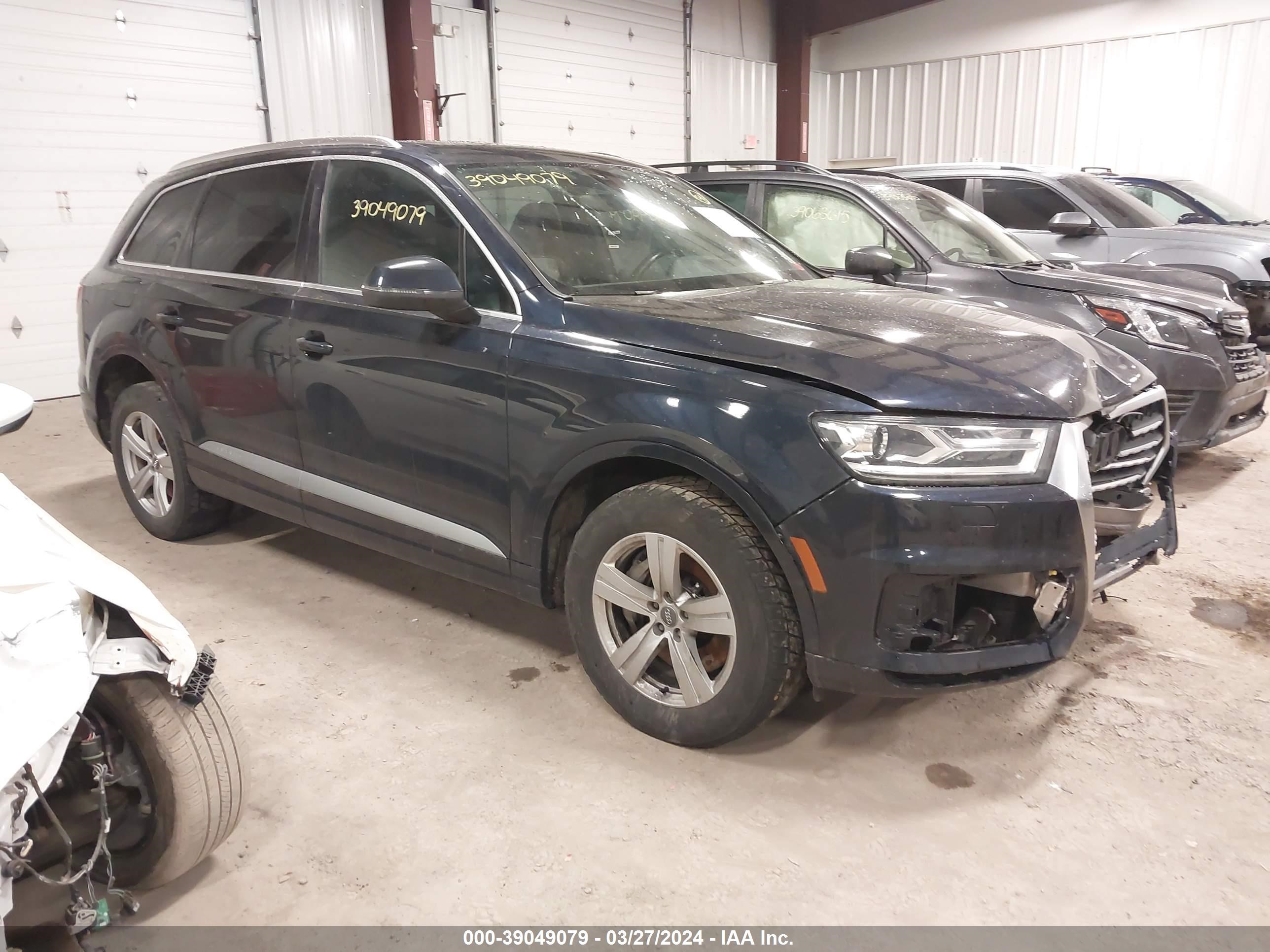 AUDI Q7 2017 wa1lhaf76hd047273