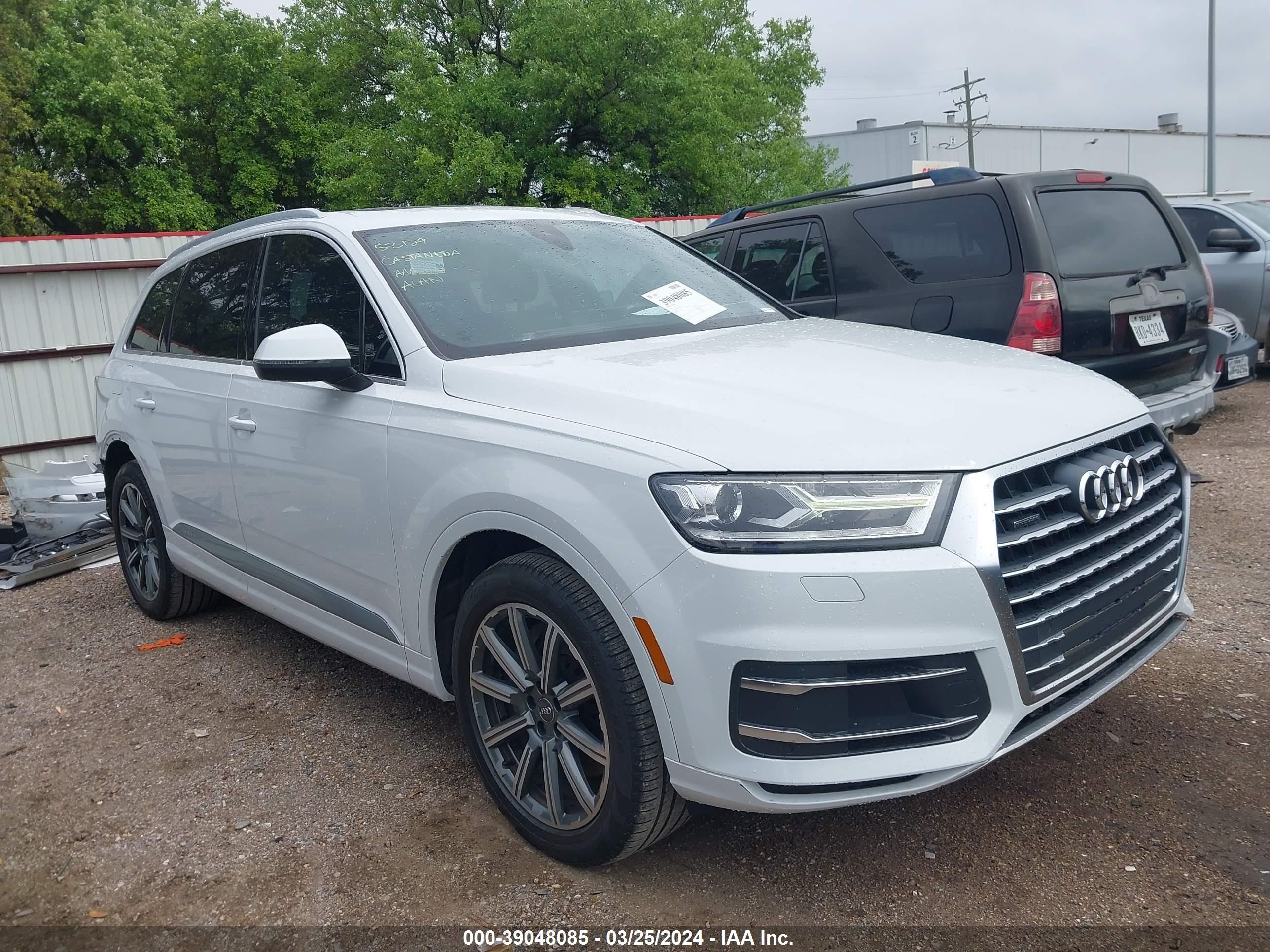 AUDI Q7 2018 wa1lhaf76jd043617