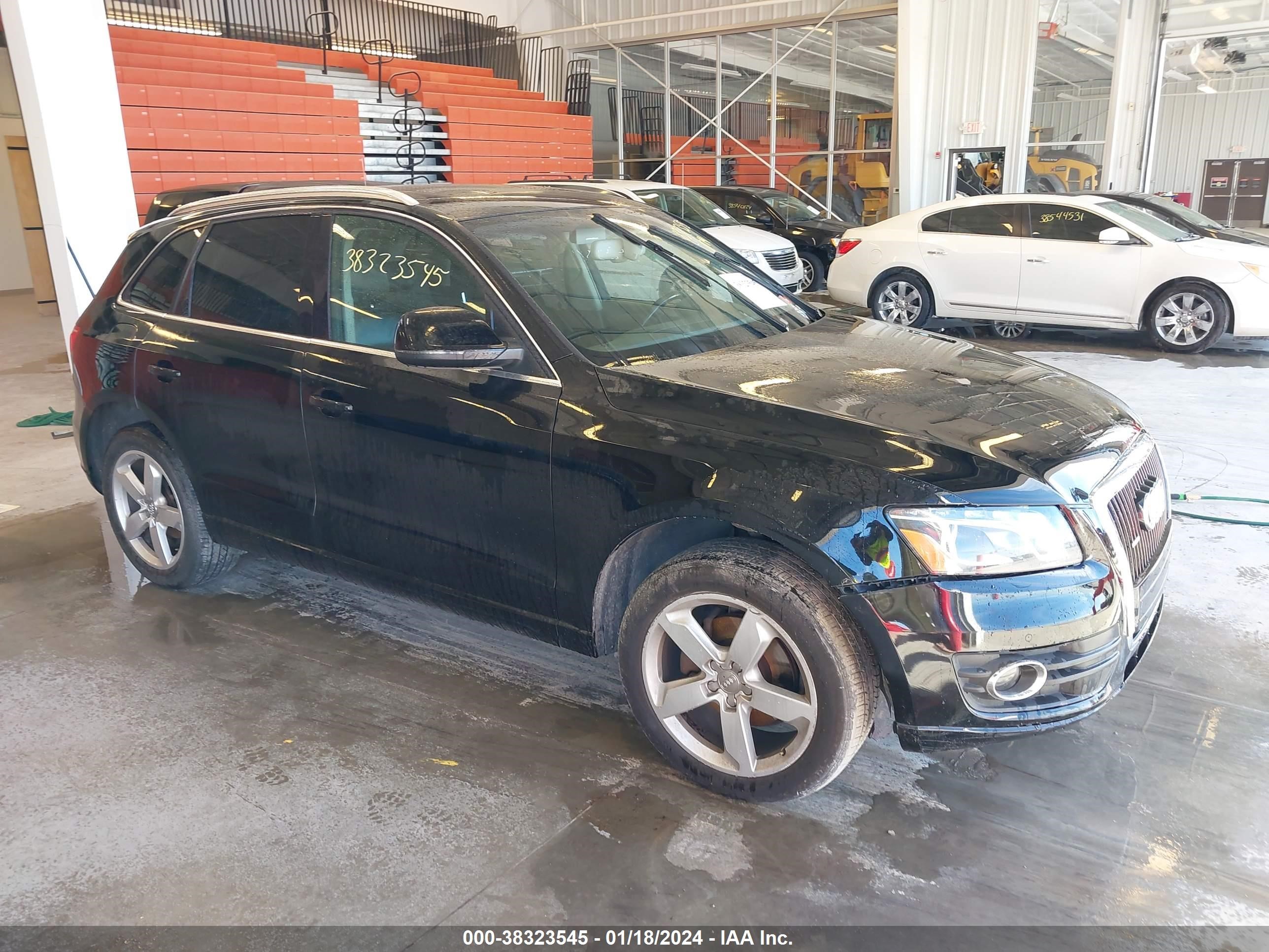 AUDI Q5 2010 wa1lkafp1aa112233