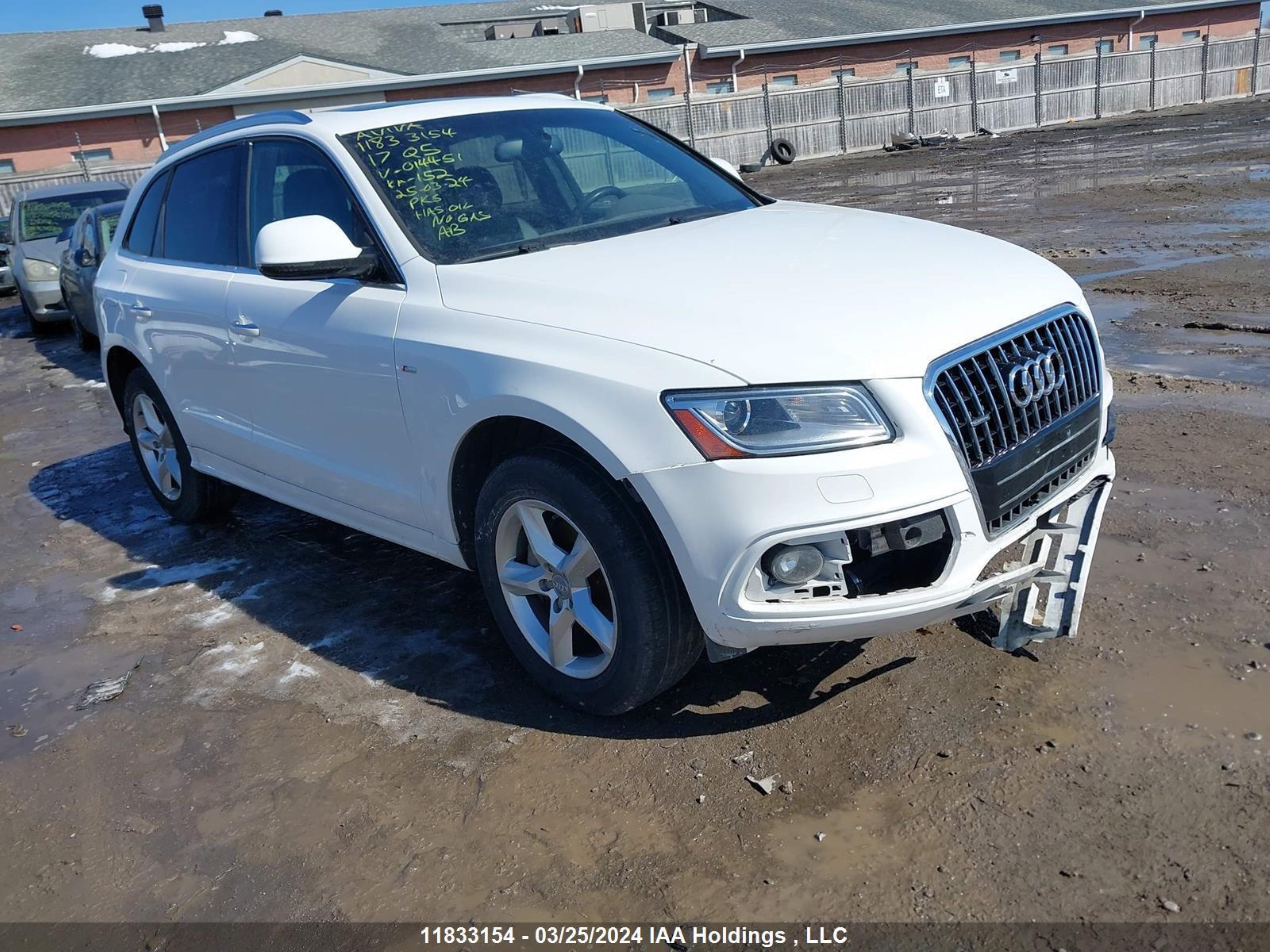 AUDI Q5 2017 wa1m2afp5ha014451