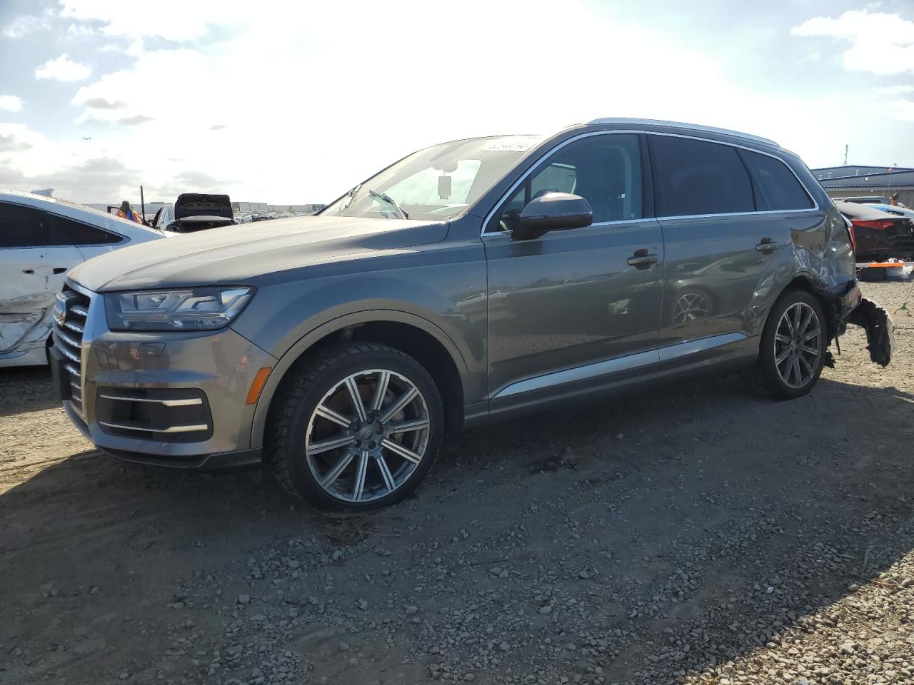 AUDI Q7 2017 wa1vaaf76hd001097