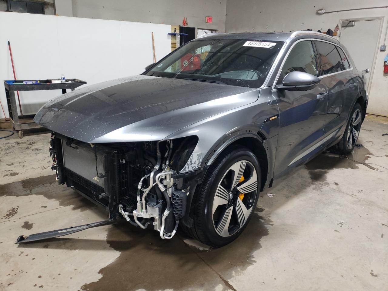 AUDI E-TRON 2019 wa1vaage6kb005859