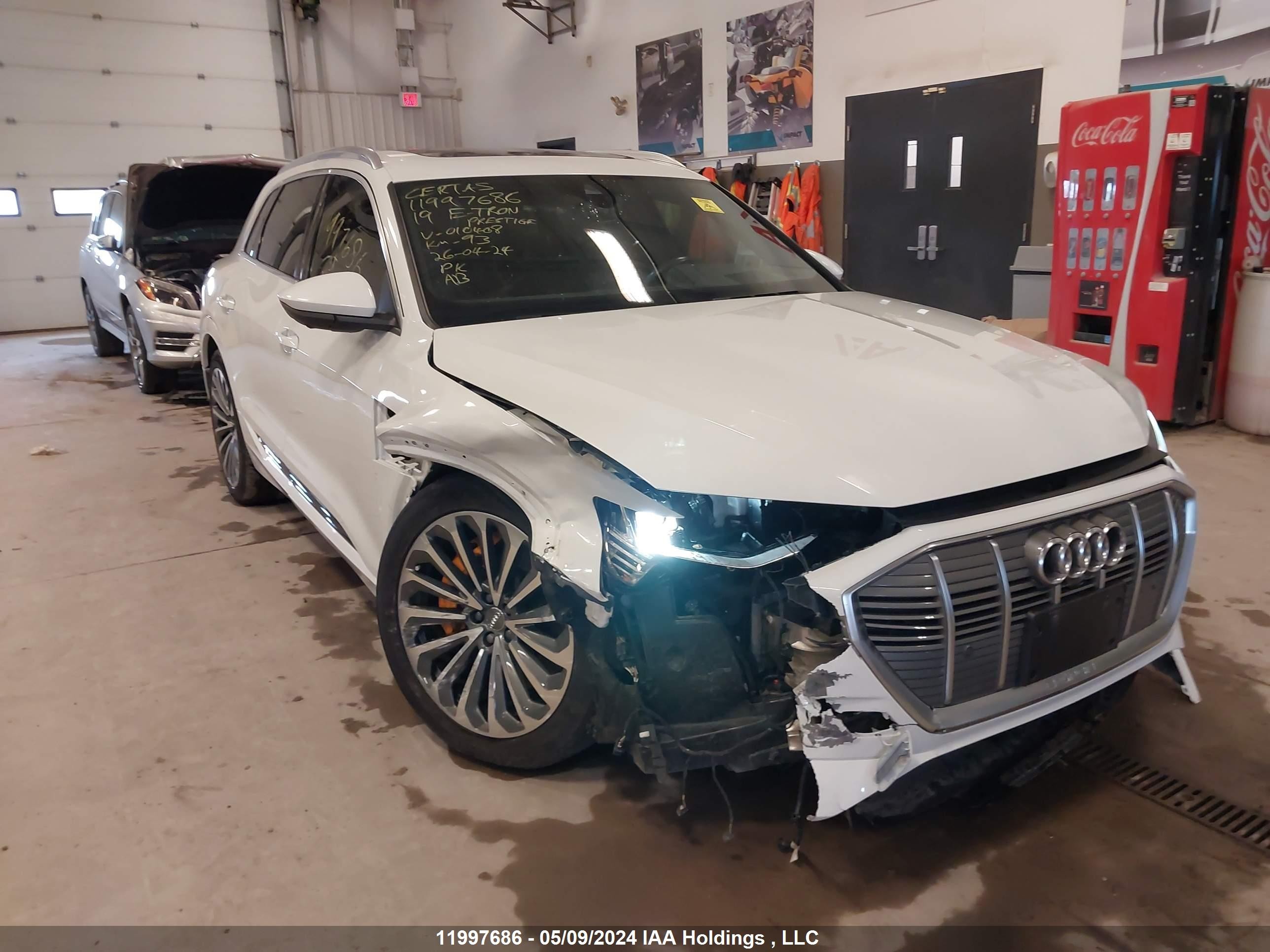 AUDI E-TRON 2019 wa1vaage9kb010408