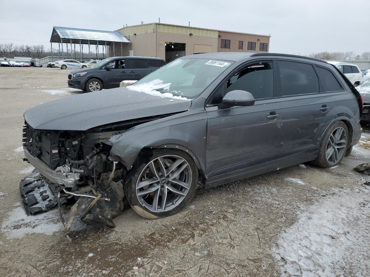 AUDI Q7 2018 wa1vabf78jd031438