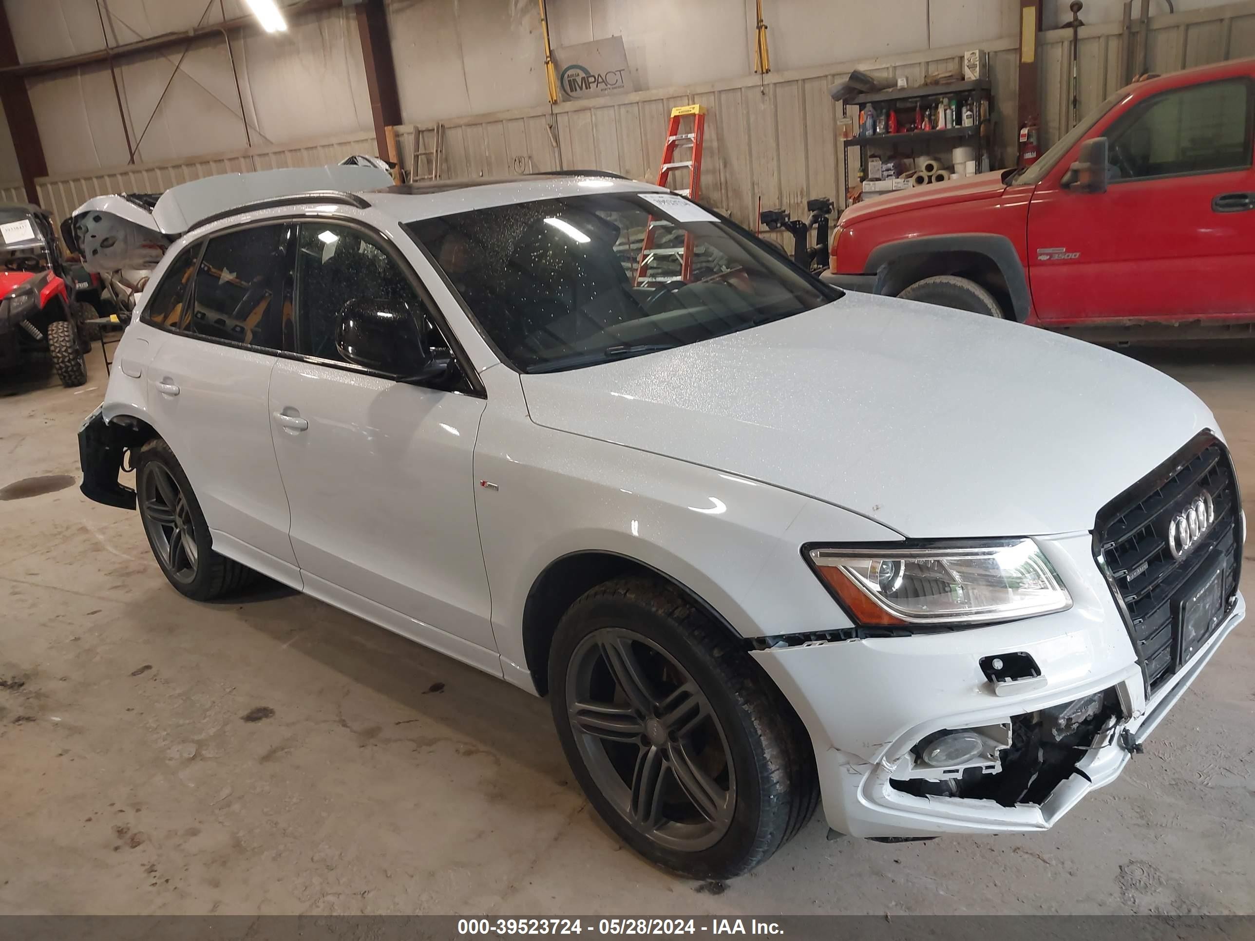 AUDI Q5 2017 wa1w2afpxha047275