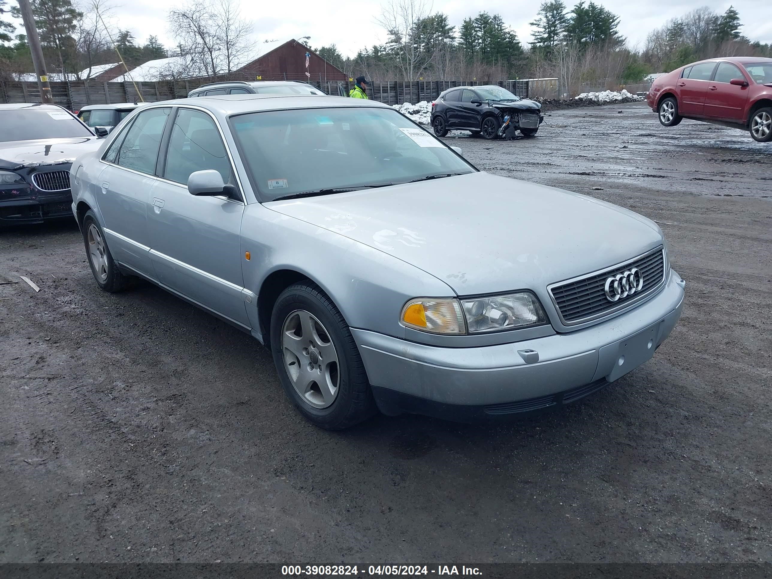 AUDI A8 1997 wauaf84d0vn011666