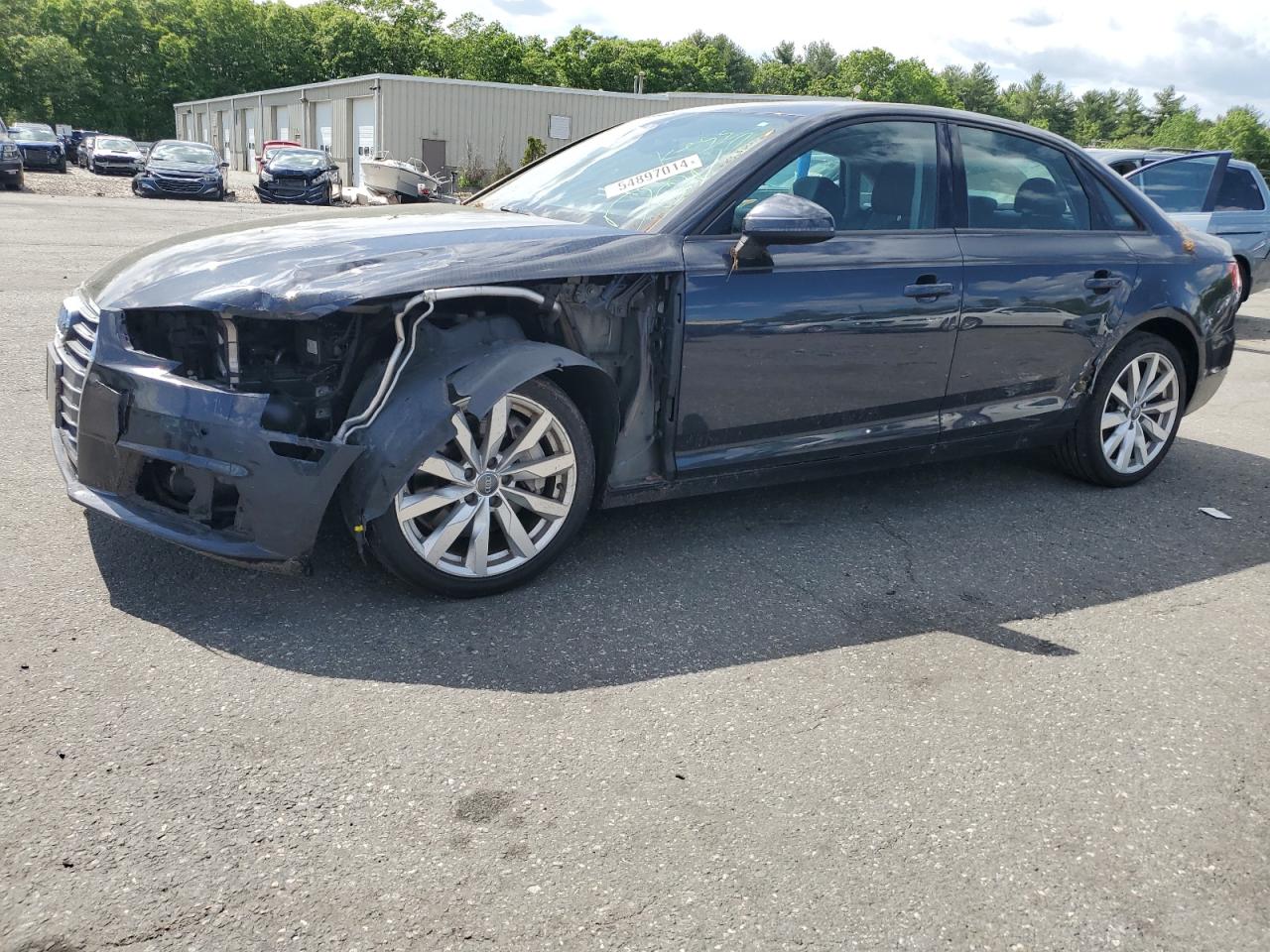 AUDI A4 2017 wauanaf47hn008145