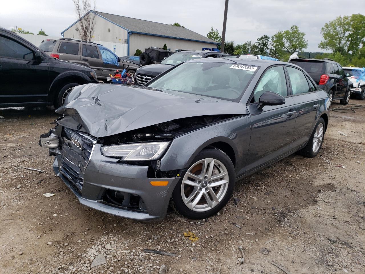 AUDI A4 2017 wauanaf47hn020425