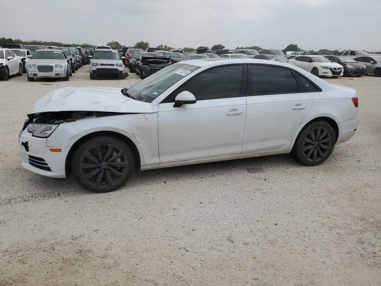 AUDI A4 2017 wauanaf4xhn060336