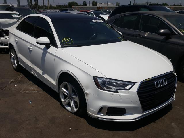 AUDI A3 PREMIUM 2018 wauaugff2j1033247